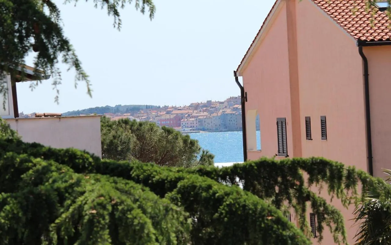 Apartment Gabriel Rovigno 0*,  Croazia
