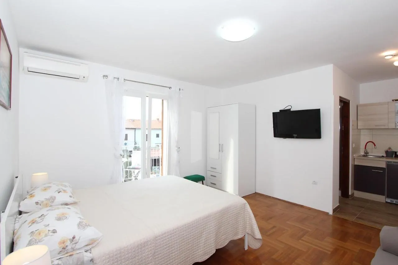 Apartment Gabriel Rovigno 0*,